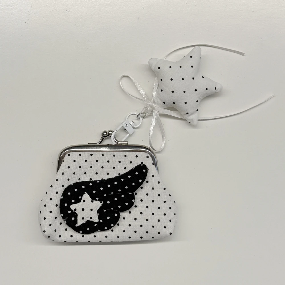 Charming Vintage-Inspired Y2K Lace Coin Purse with Rose Details and Hanging Pendant