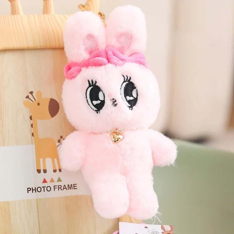 カワイイピンクの蝶ネクタイうさぎぬいぐるみ、大きな目うさぎ、チア