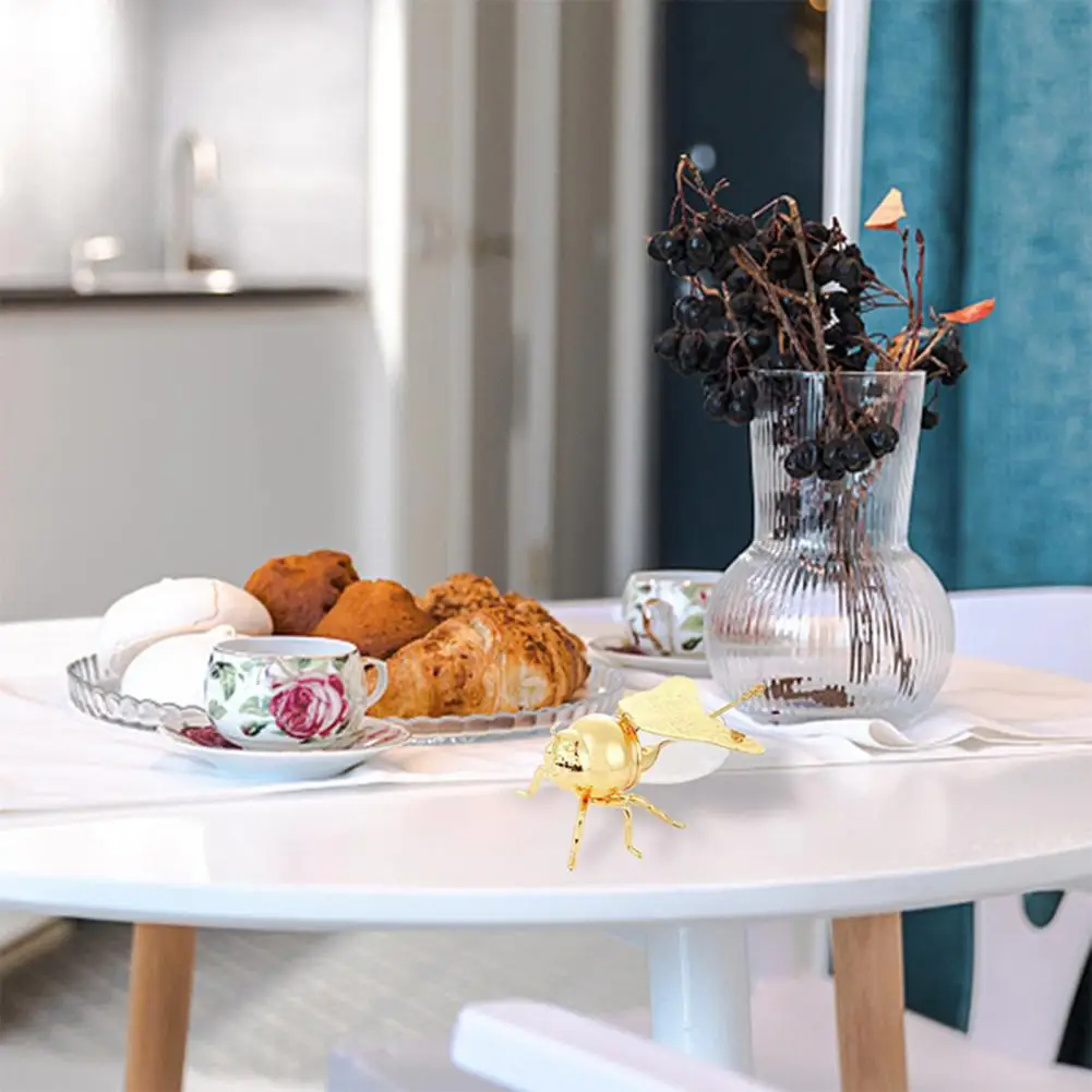 

Привлекательная декоративная долговечная фигурка пчелы, легкая в наполнении