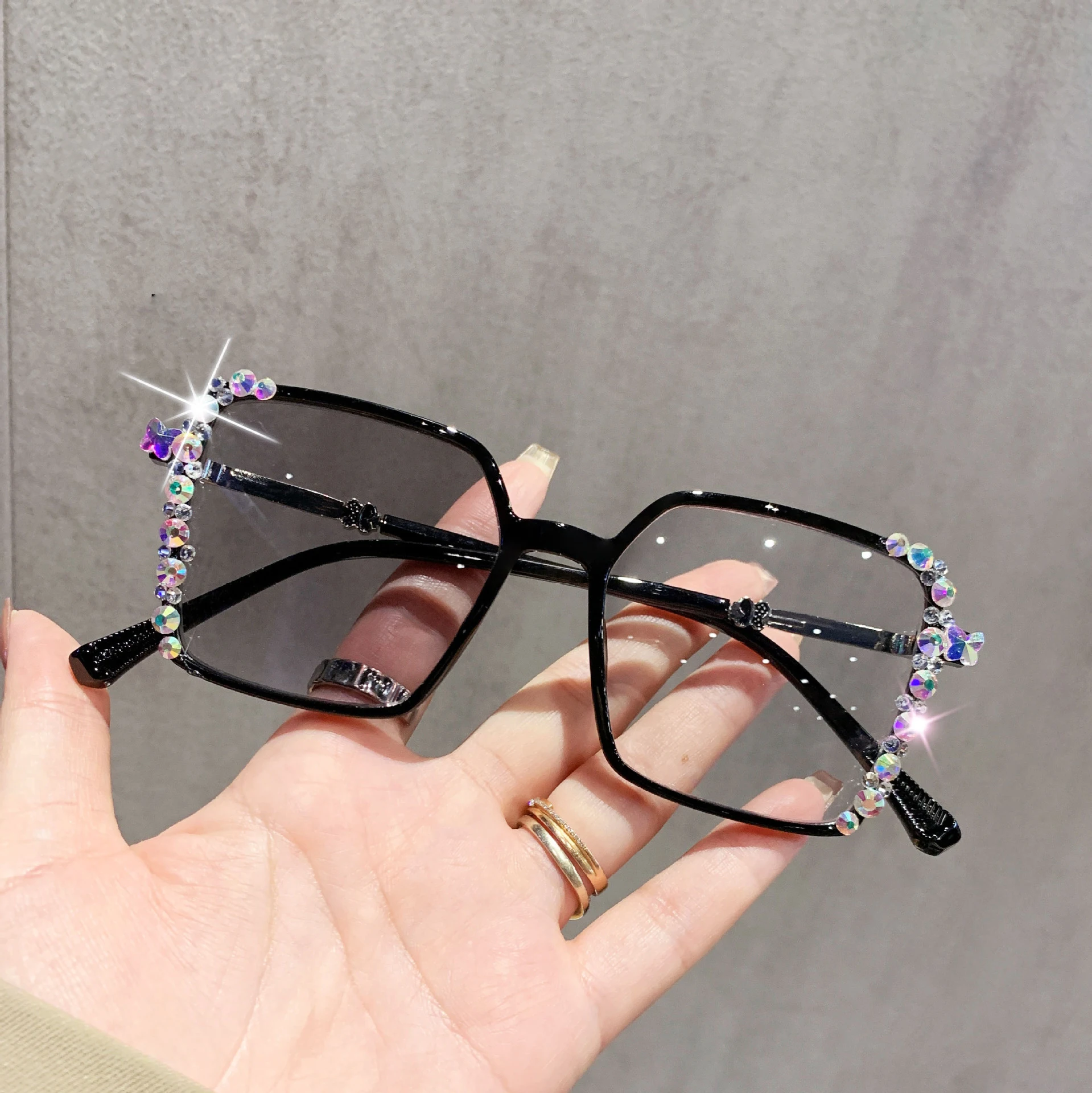 Diamant-Schmuck-Stil, modische, lichtwechselnde, farbwechselnde Myopie-Brille mit High-End-Gefühl 6079-1 – Detail 8