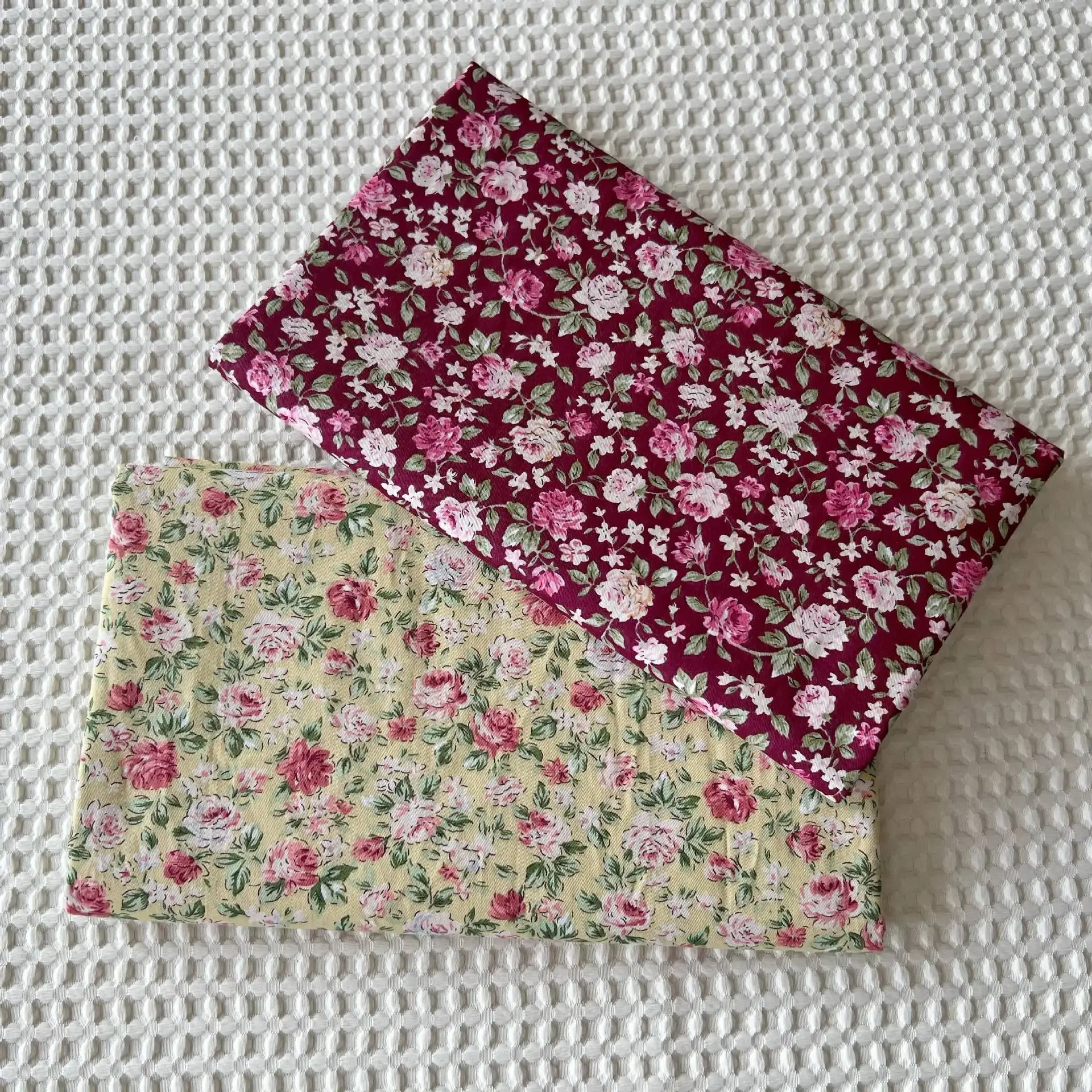 Pure Cotton Twill Printed Floral Fabric, 160x50cm – Ideal for Bedding, Handmade Crafts, and Decor