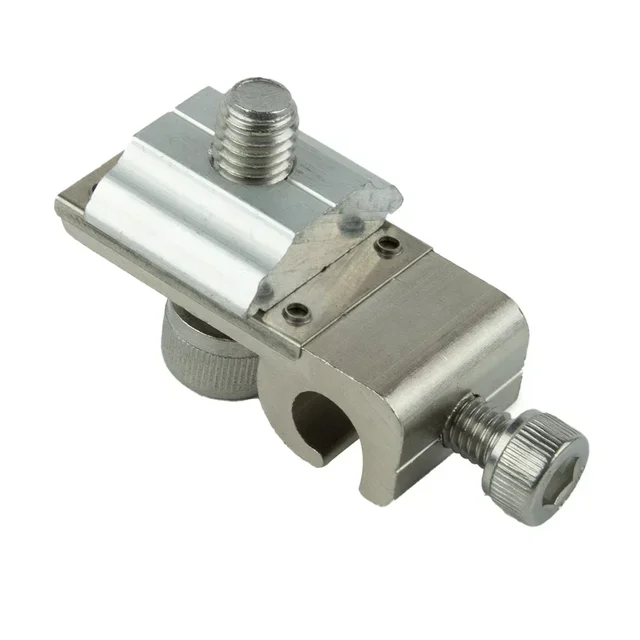 Solar Panel Mounting System With Standard Grounding Clip Suitable For Various Metal Carriers And Photovoltaic Systems 1