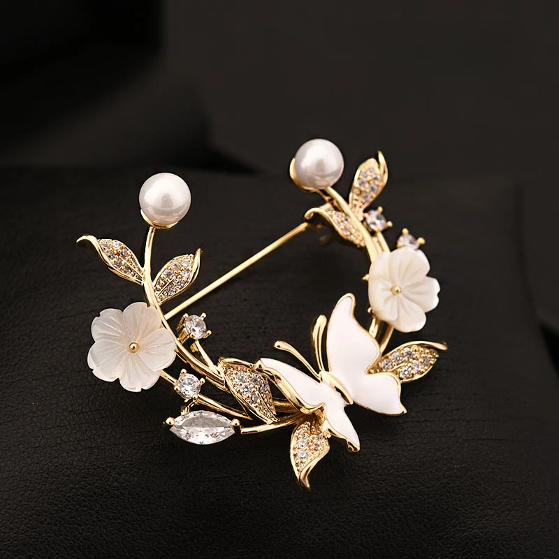 Luxury High-End Flower Butterfly Shell Brooch Suit Coat Elegant Corsage Women Neckline Pin Accessories Fashion Jewelry Gift 6012