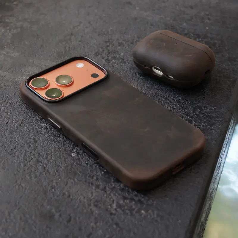 Italian Crazy Horse Genuine Leather Case for iPhone 17 16 15 14 Pro Max Personality Cowhide Magnetic Phone Cover - Image 3