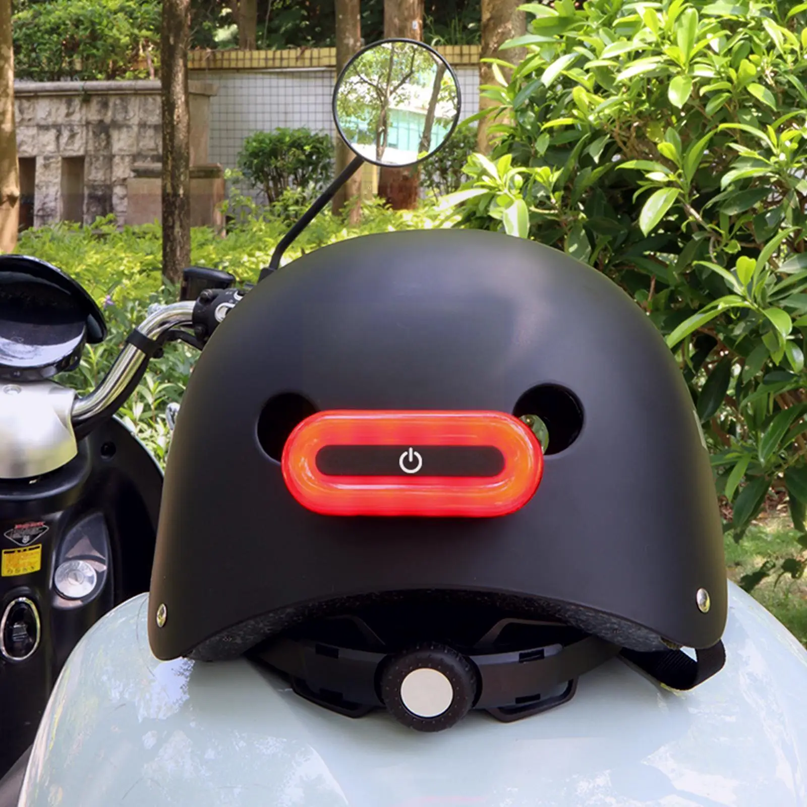 Рисунок 5 - Светильник рь для мотоциклетного шлема Wa E7t3