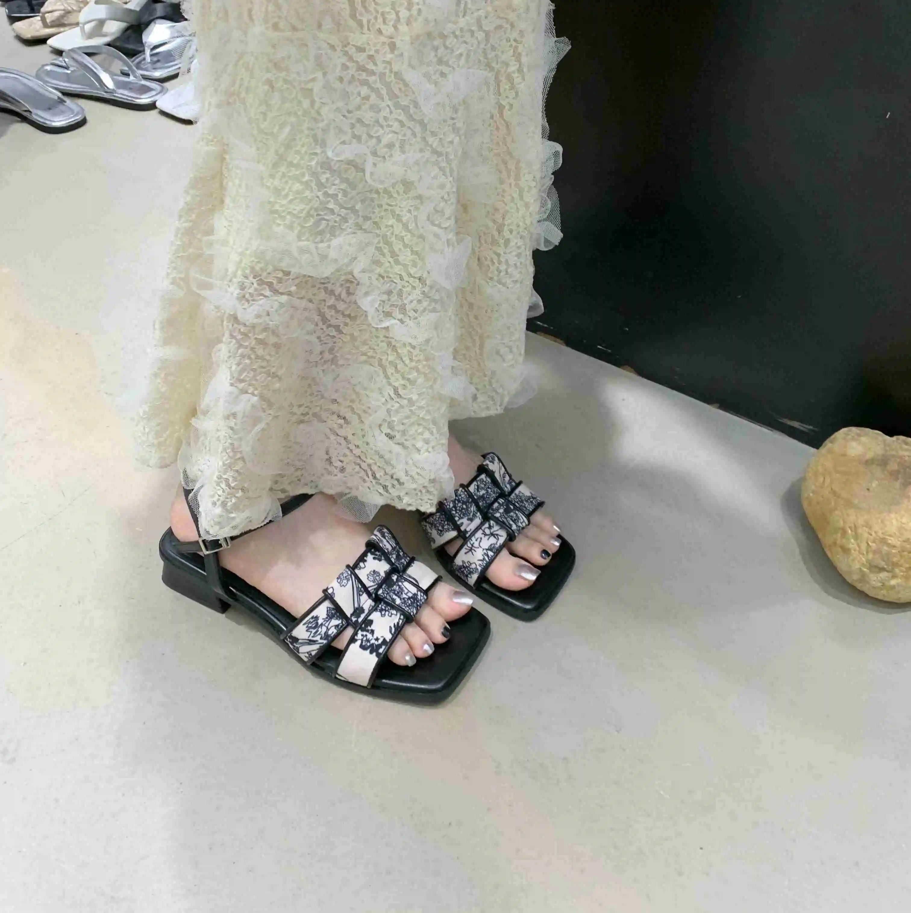 Summer Fashion Weave Shoes Women's Heeled Sandals Open Toe Strappy Low Block Heels Sandals