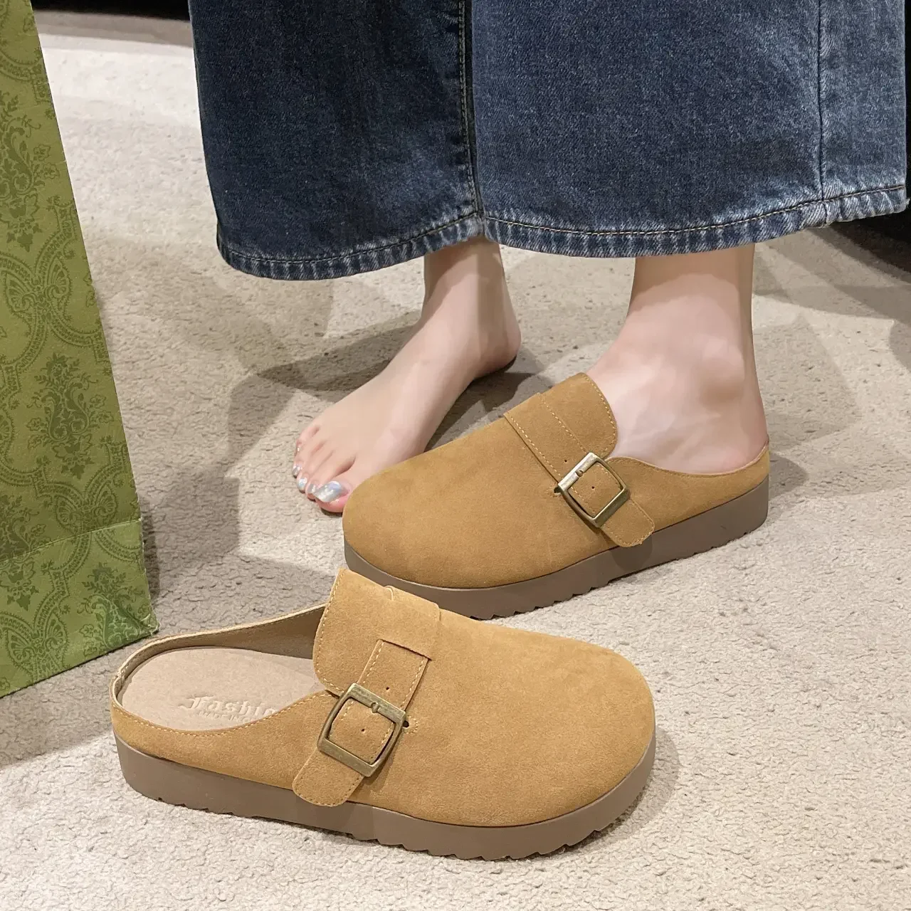 New Women Clogs for Women Fashion Cork Suede Mules Slipper Classic Cork Antislip for Outdoor Slippers with Arch Support 3