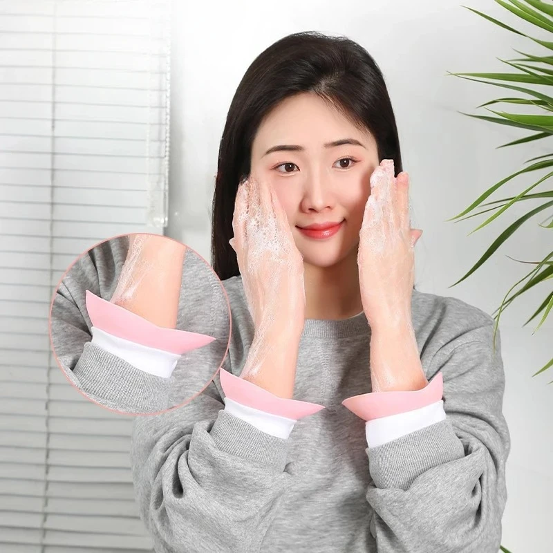 Silicone Waterproof Face Wash Wristbands Splash-Proof Adult Sleeves for Household and Hair Washing Universal Guard Cuffs 2pcs washing wristband waterproof oversleeves
