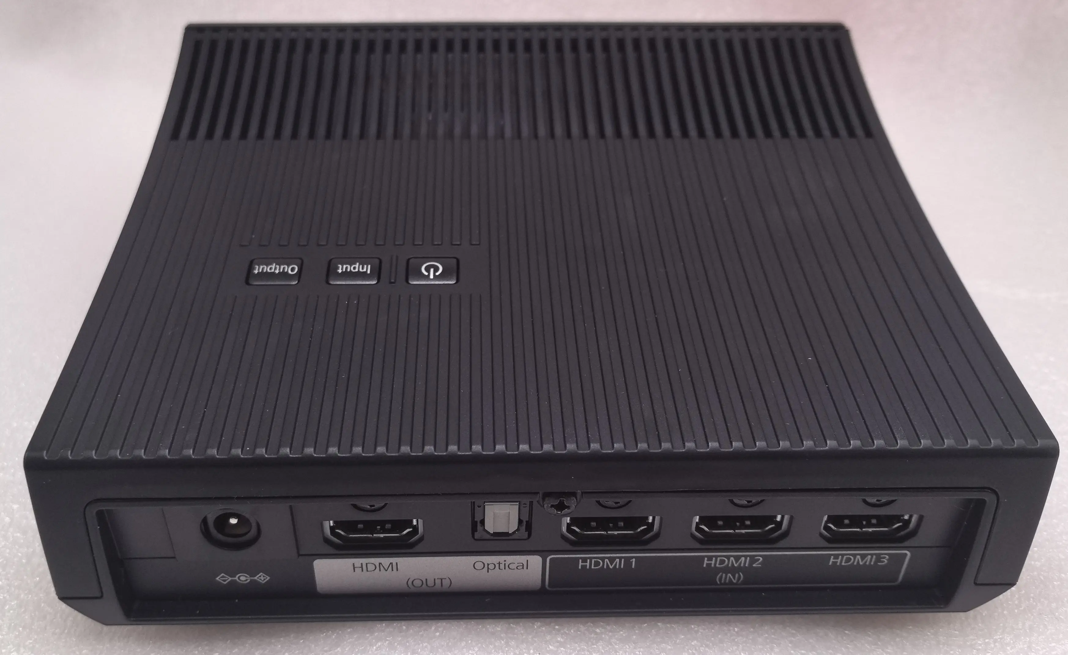 ワイヤレスHDトランスミッター　EPSON プロジェクター EH-TW6600Wレビュー!ワイヤレス接続は手軽で便利だった