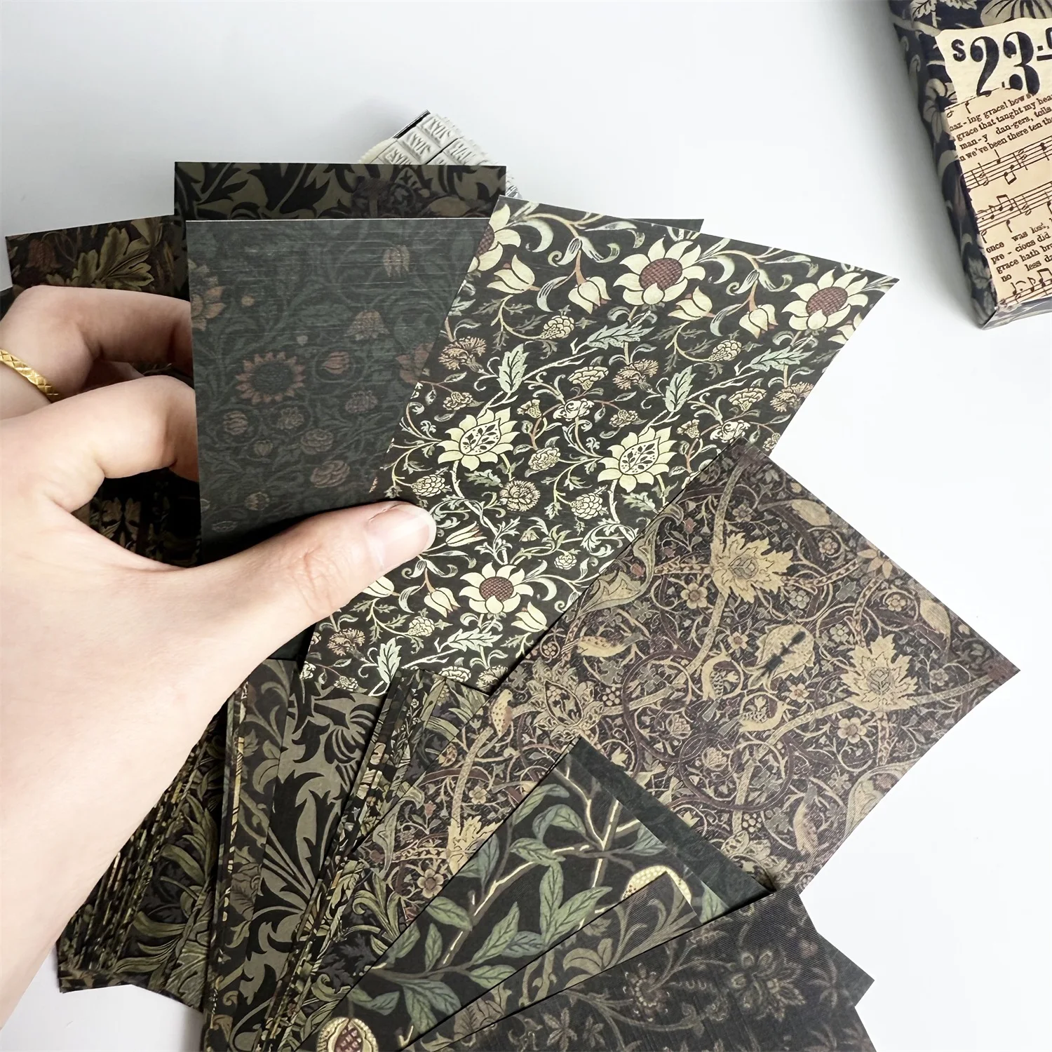 60 sheets 60 sheets/boxed  Vintage Material Paper Scrapbooking Paper DIY Junk Journaling Collage Decoration Background Craft Wov - 3