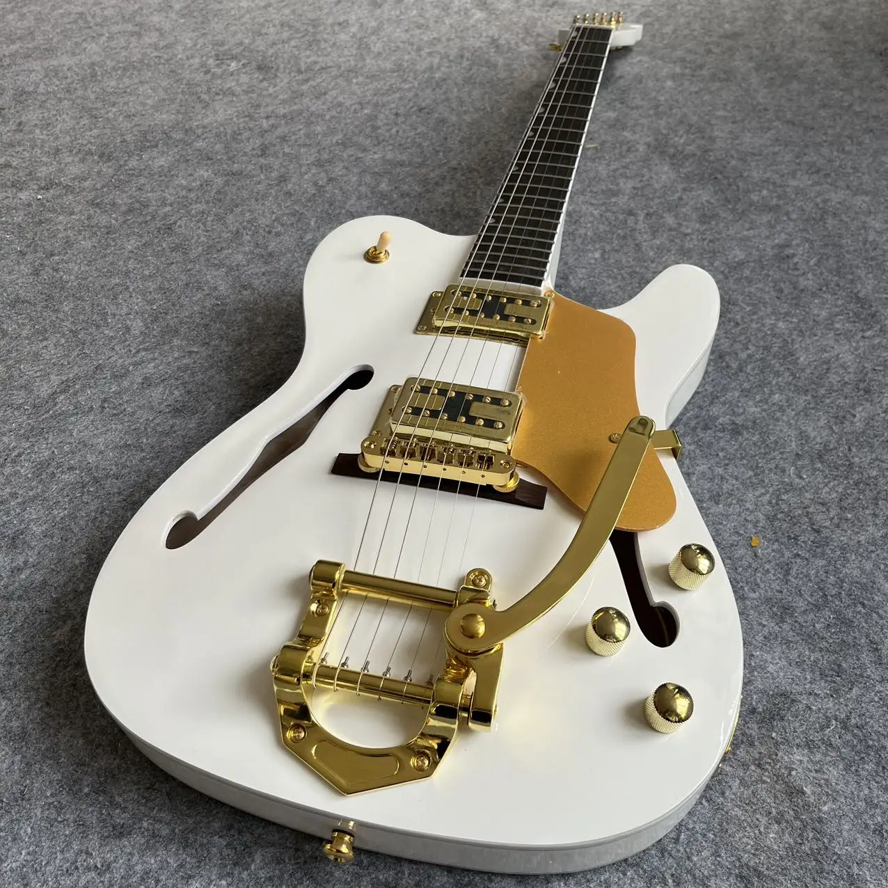 

Free Shipping Custom Shop Skeleton Snake George Lynch Signature Electric Guitar Floyd Rose Tremolo Bridge, Lock Nut, Black H