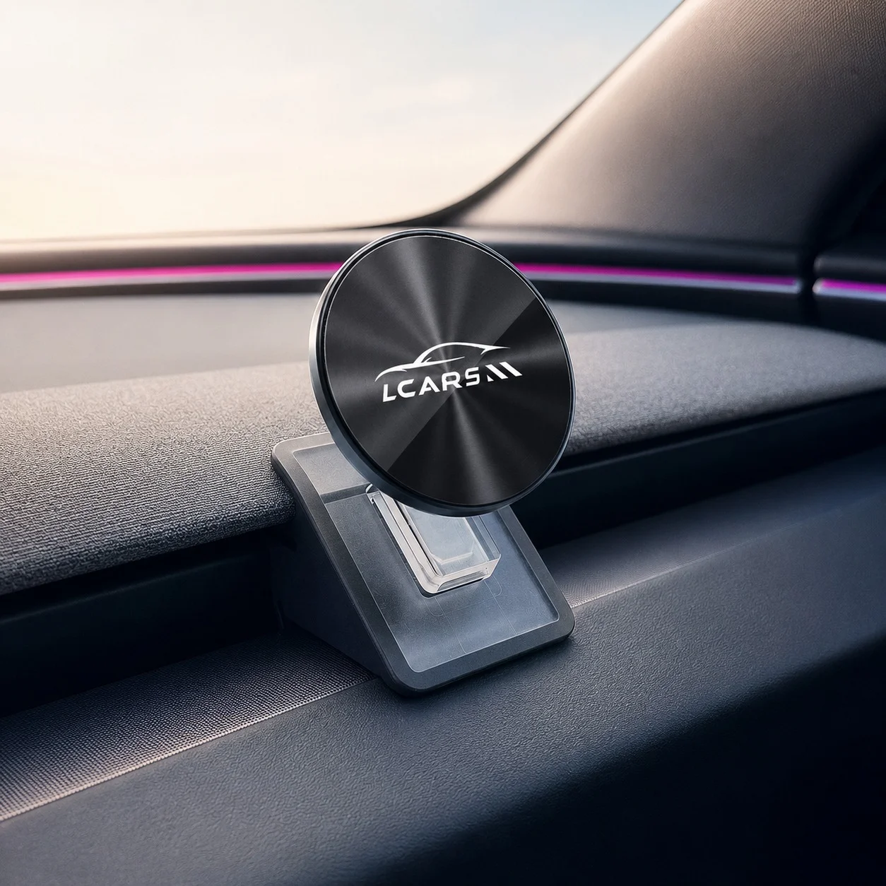 Space-Saving One-Handed Car Phone Holder with Unobstructed View Design