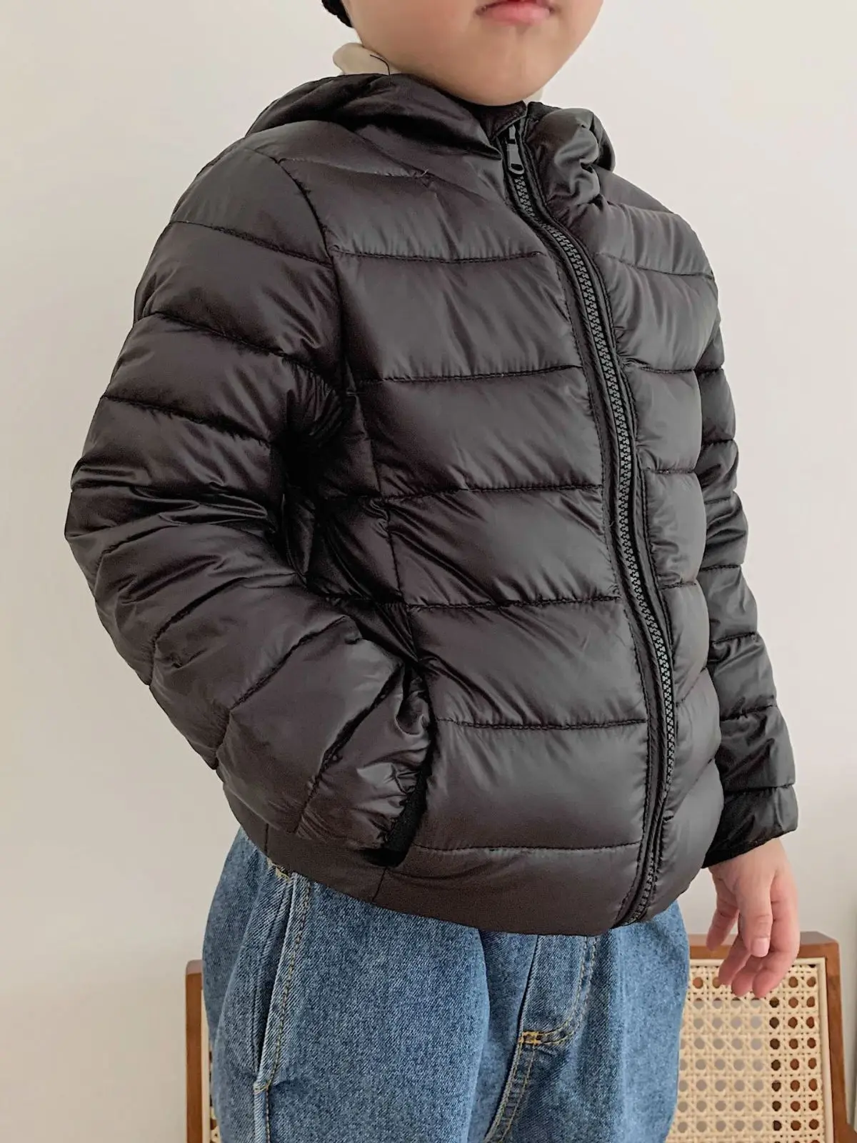 Children's lightweight Down jacket Korean version boys and girls' autumn and winter children's coat