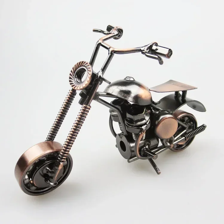 

Statue Metal Motorcycle Figurines Model Retro Motor Figurine Metal Decoration Handmade Iron Motorbike Prop Vintage Home Decor