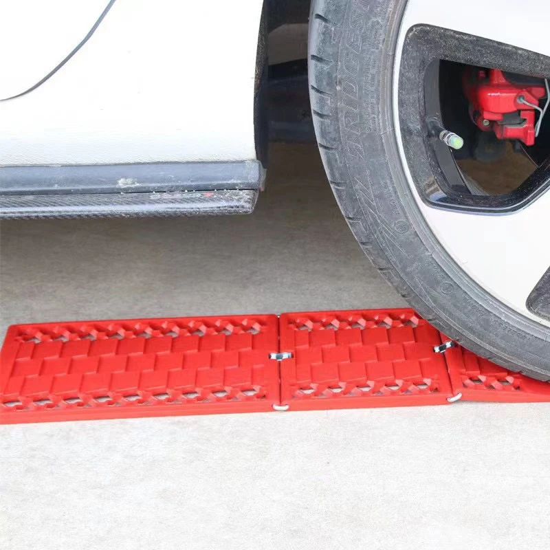 MAXSA Escaper Buddy Jumbo Tire Traction Mats