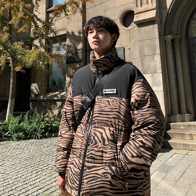 Рисунок 6 - Парка зимняя короткая с принтом граффити