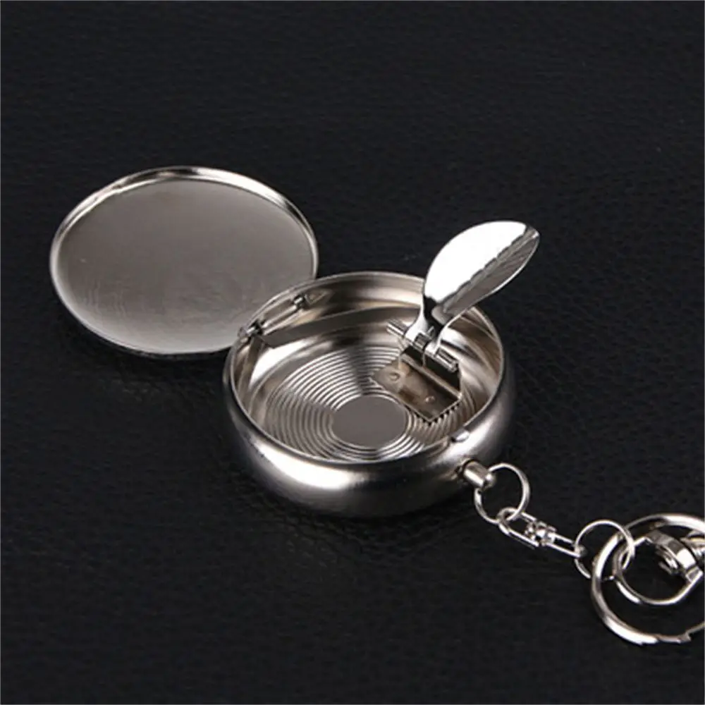 Mini Metal Cigarette Ashtray Key Chain Round Shaped Ashtray Portable Smoking Accessories Cigarette Supplies