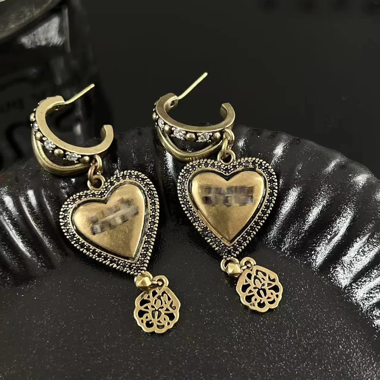 Cool Baroque Heart Shaped Earrings Women's Large Printed Diamond Embedded Peach Heart Ear Cuff Jewelry Accessories