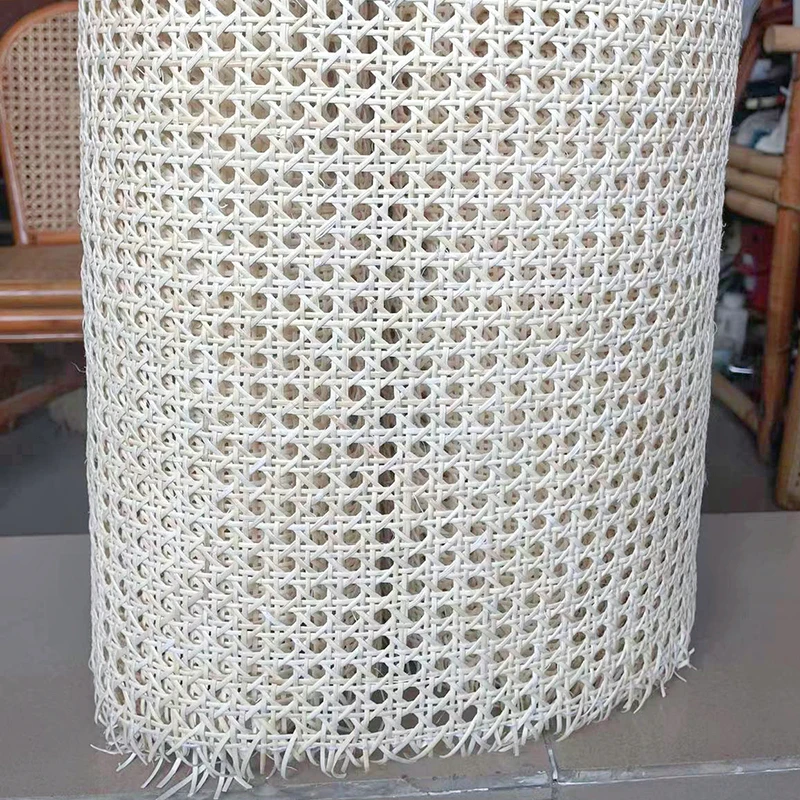 Indonesian Natural Color White Grid Rattan Roll Sheet with Strong