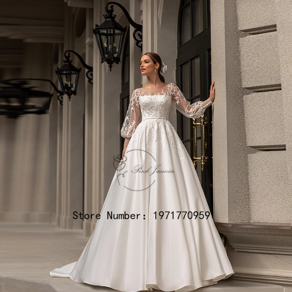 

Женское атласное свадебное платье It's yiiya, белое платье с пышными рукавами, блестками и бусинами на пуговицах на лето 2024