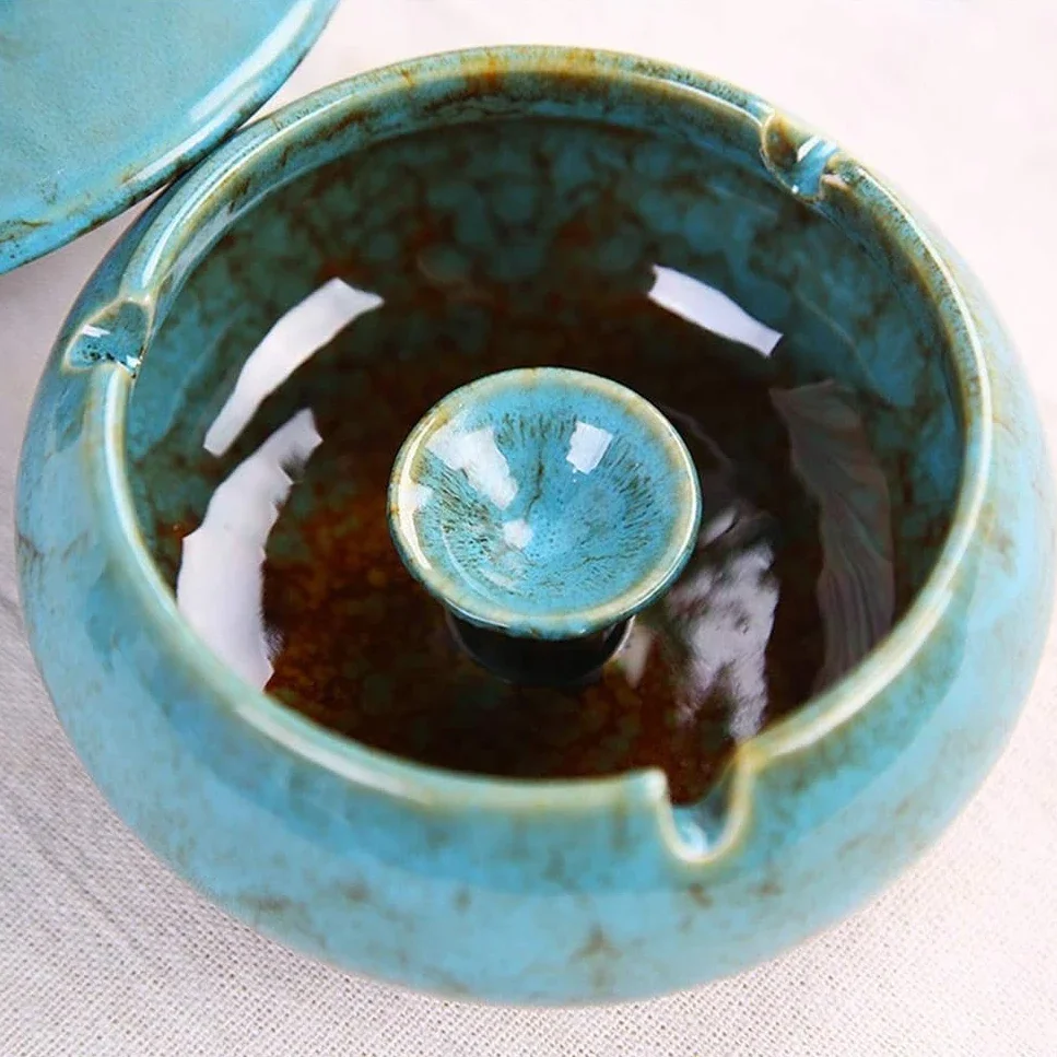 Keramik Aschenbecher Mit Deckel – Winddicht, Für Drinnen & Draußen, 11x11x8 Cm, Mit Zigarettenrillen