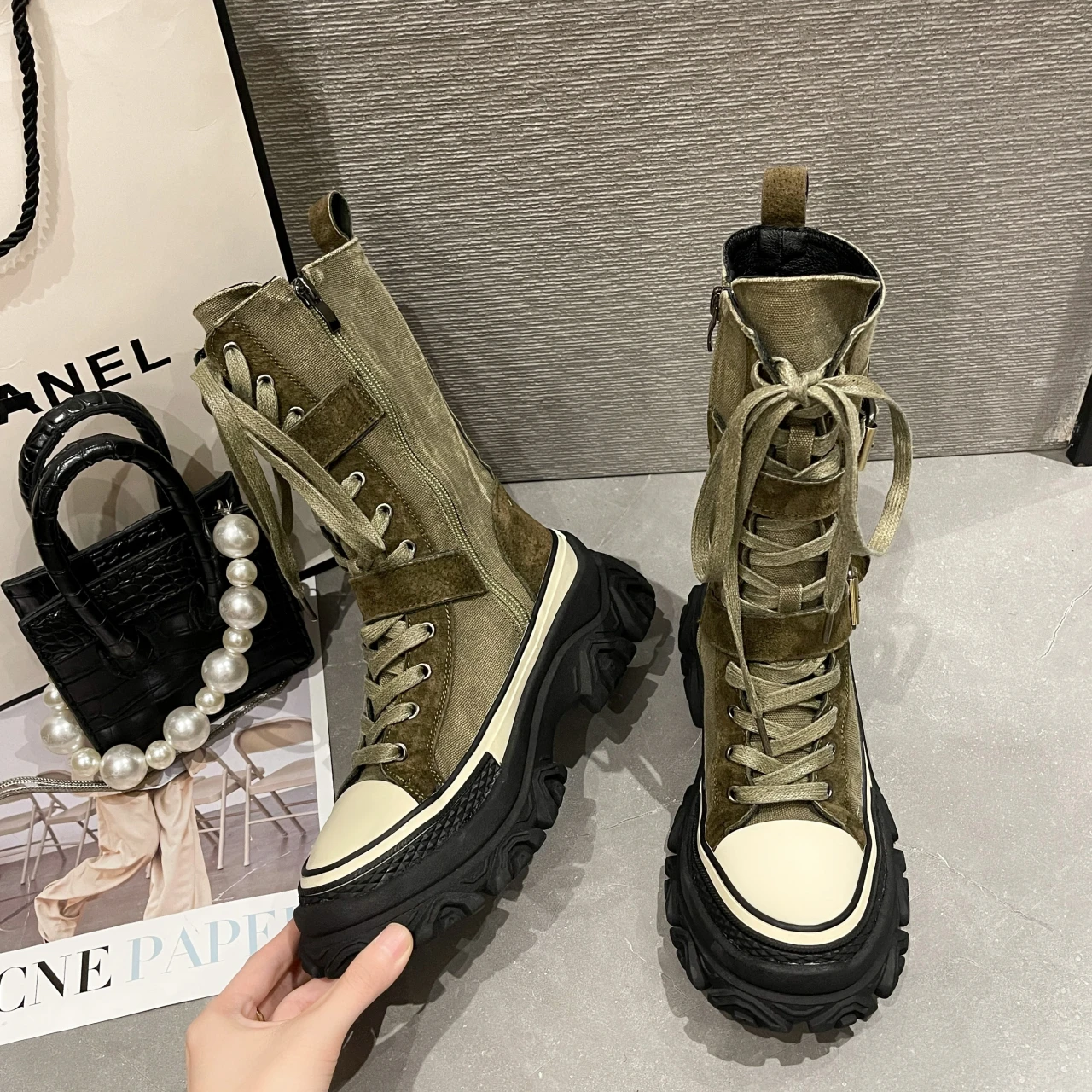 Botas de lona de suela gruesa para mujer, estilo europeo y moderno - True Deals Club