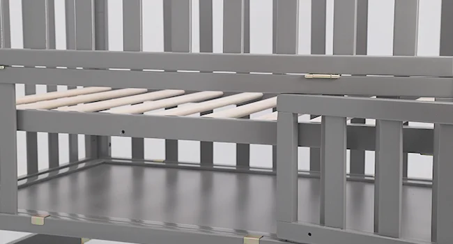 mini crib