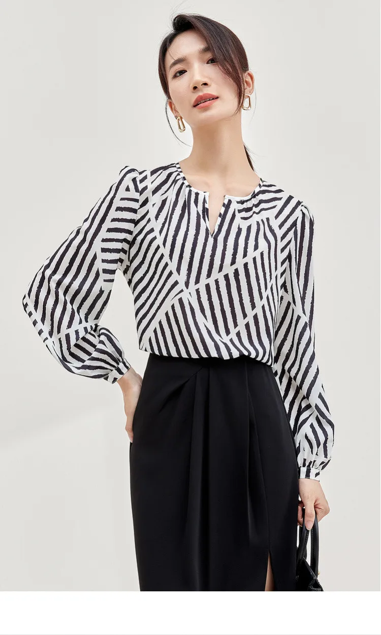 SENTUBILA Women Elegant Print Chiffon Blouses and Tops 2025 Contrast Striped Round Neck Puff Sleeve Loose Autumn Shirts 133V5130