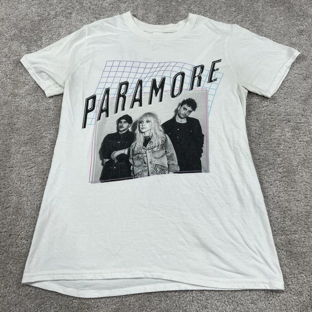 Paramore T-Shirt Adult Size Small White Tour Two 2017 Concert Band