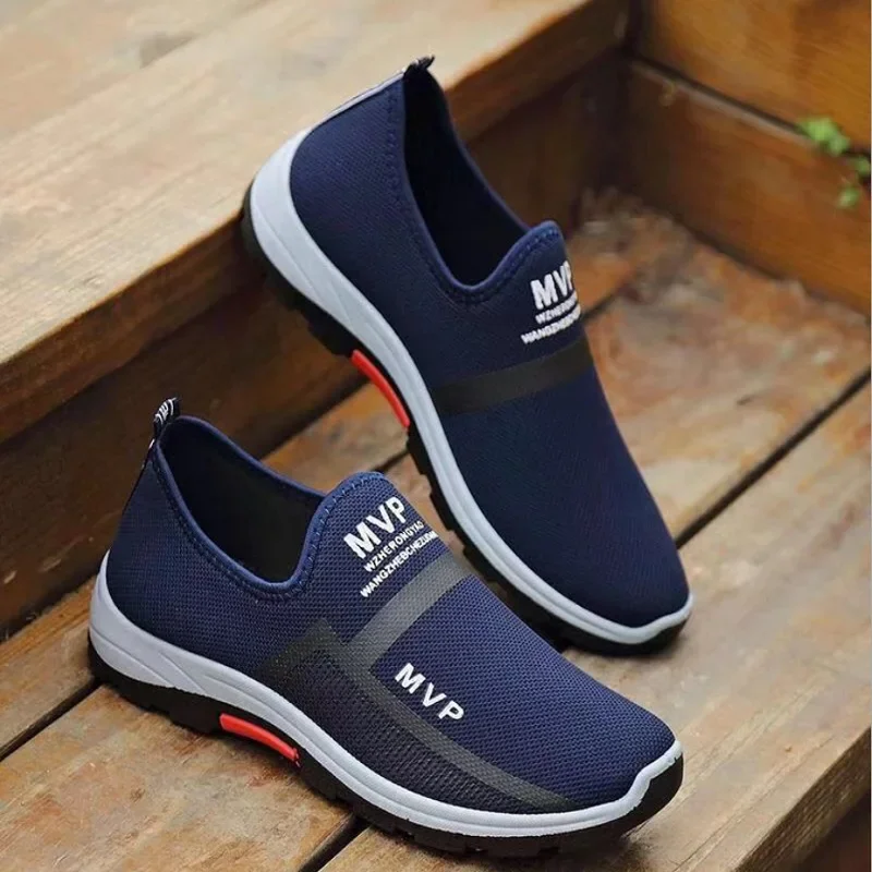 

Breathable Flying Mesh Casual Shoes for Men China-Chic Soft Soled Men's Sports Shoes Spring/Autumn Wholesale 2023