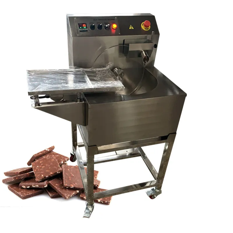 

High Working Performance With Vibrating Table 15kg Tempering Machine Chocolate Melting Pot Standing Type