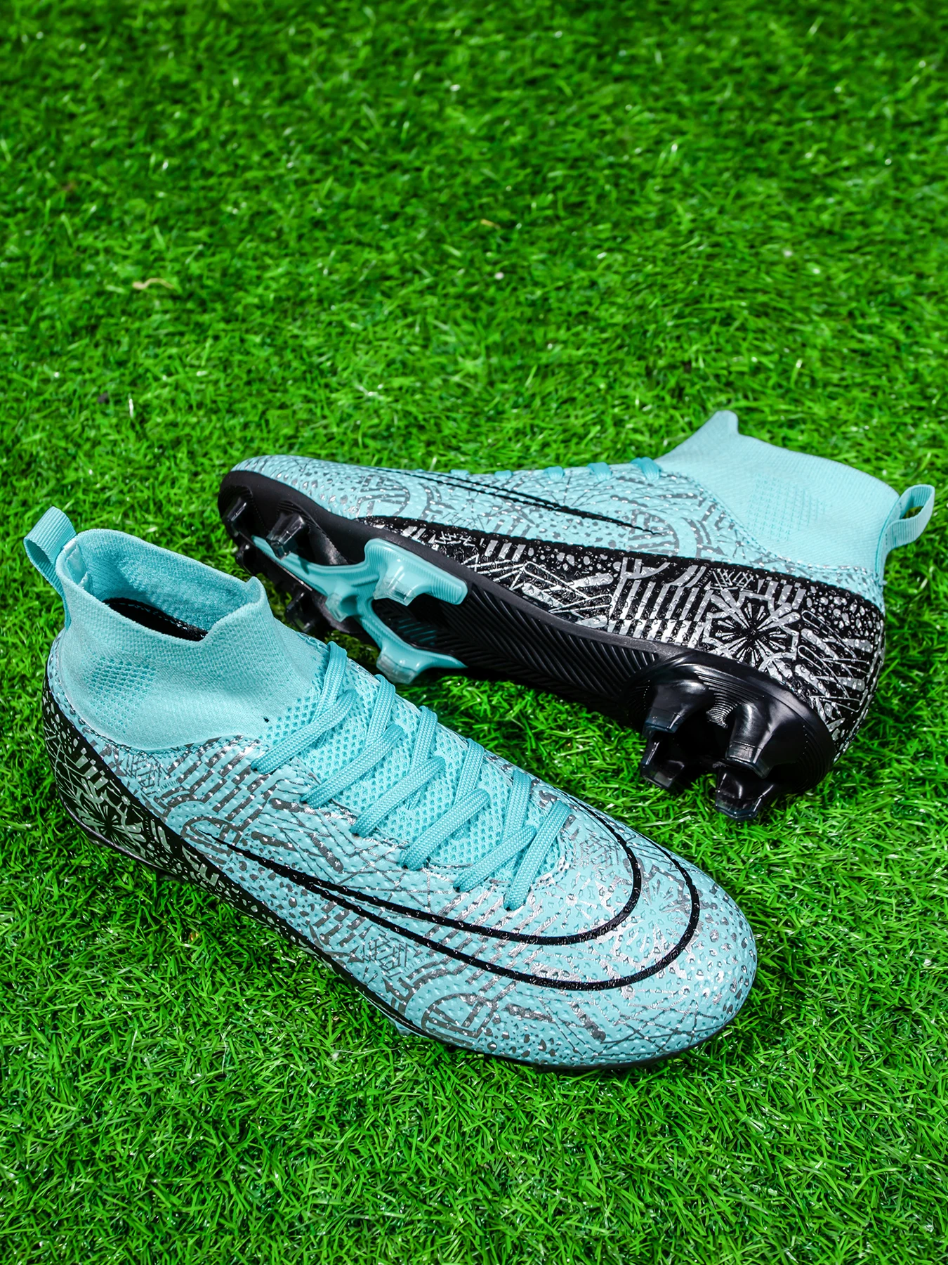 Description Picture 3 of itemProfessional football shoes men's long nail FG nail outdoor sports lawn training shoes anti slip nail shoes