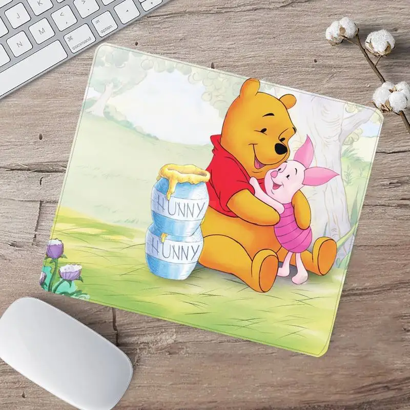 

Милый резиновый компьютерный игровой коврик для мыши с Винни-пухом, нескользящий компьютерный коврик для мыши с защитой от скольжения 18x22 см