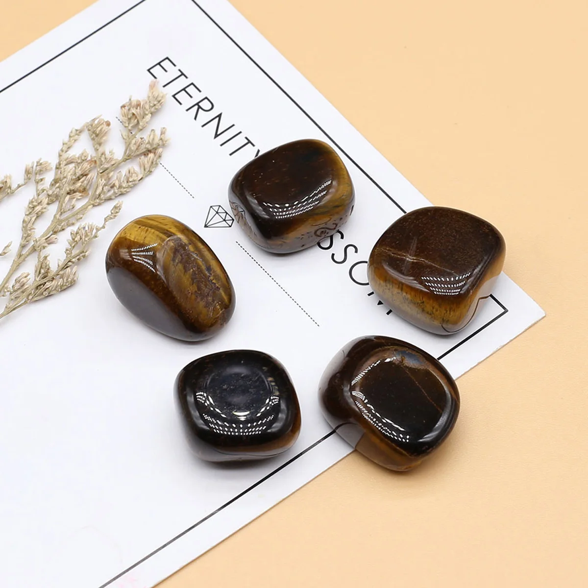 

Tiger Eye Stone Natural Irregular Semi-precious Stone Ornament Specimens Energy Polished Gem Fish Tank Garden Decoration 5PCS