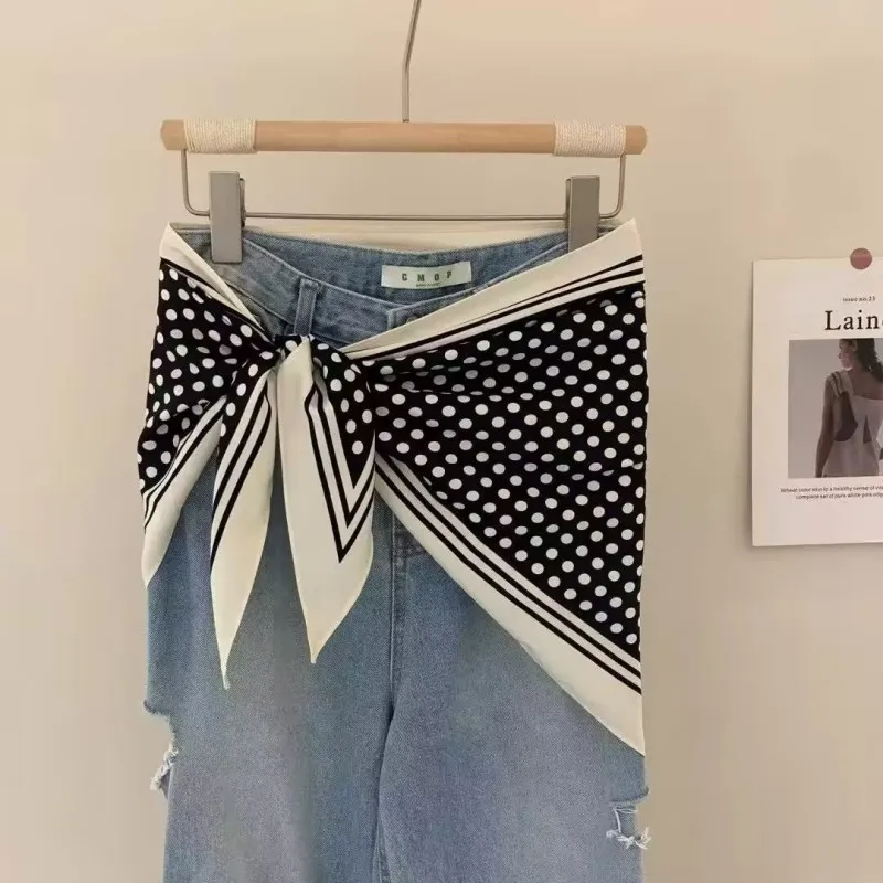 Großer Dreiecksschal im koreanischen Stil mit Paisley- und Polka-Dot-Muster für Damen, Seidenimitat, Kopftuch, Taillenschal oder eleganter dünner Schal – Detail 5