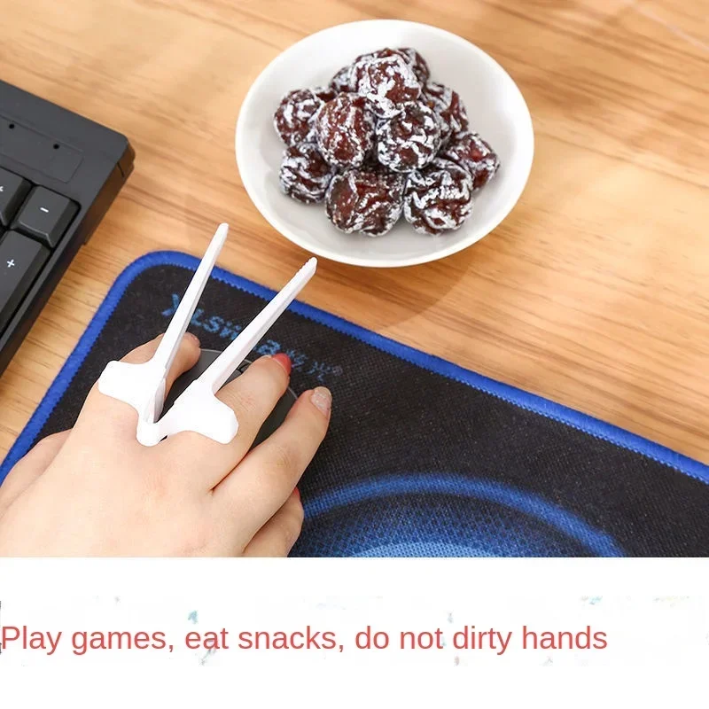 Finger Chopsticks for Gamer Gaming Snack Clips Plastic Snack Food Finger Tongs Lazy Artifact Assistant Tool