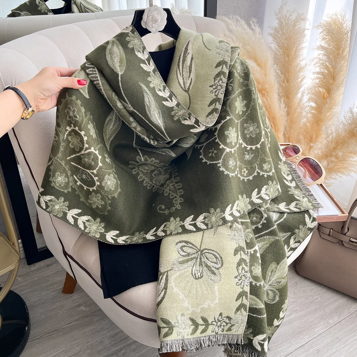 Autumn and Winter New Elegance Two-Sided Print Pashmina Scarf Warm Fringe Shawl Fashion Outdoor Coldproof Windproof Blanket 2025
