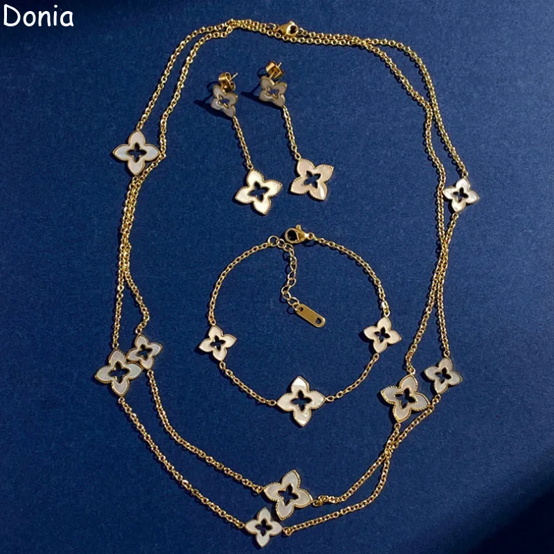 

Donia Jewelry Fashion White Shell Flower Titanium Long Necklace Bracelet Earrings Personalized Luxury Retro Suit.