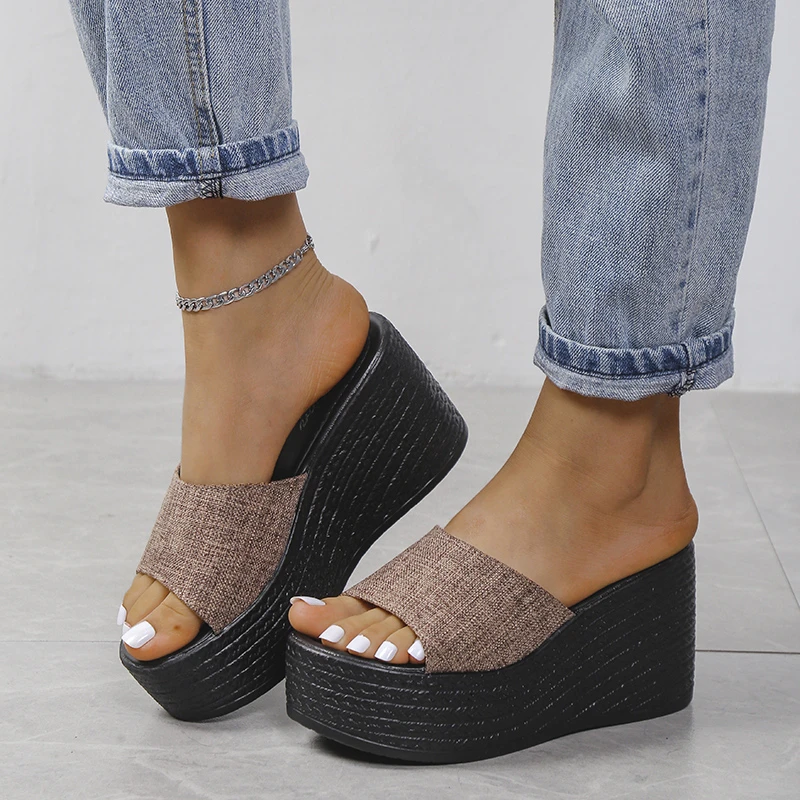 

New Women Slippers Wedges Platform Beach Flip Flops Trend High Heels Ladies Shoes Pumps Thick Slides Mujer 2023