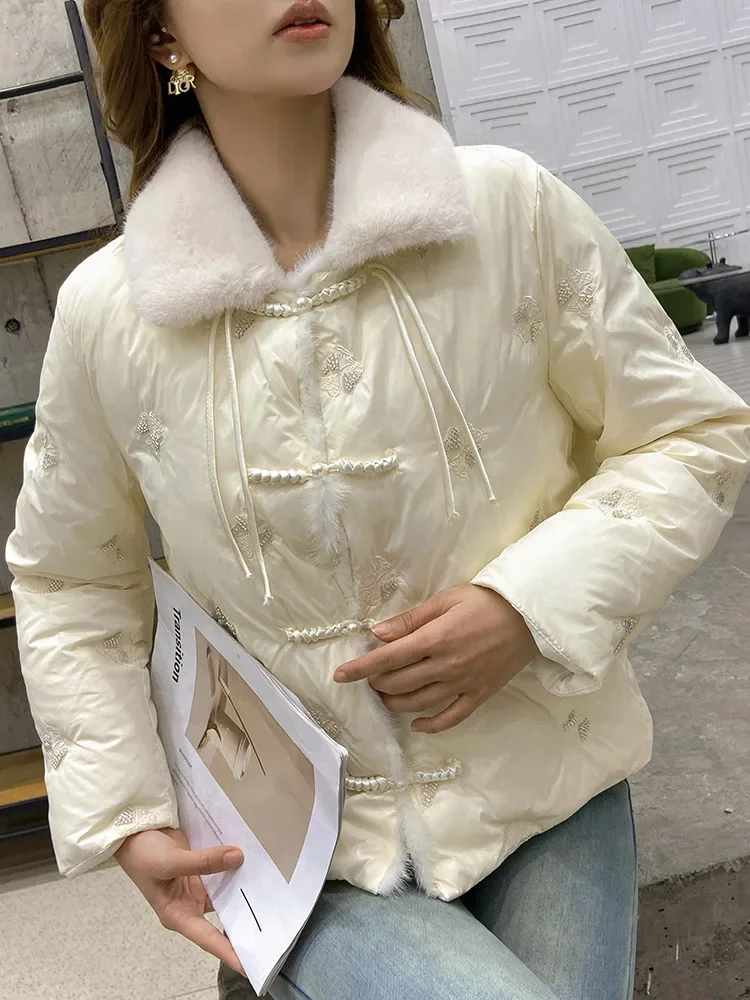 New National Style Plate Buckle Beaded Short Down Jacket Female Long Sleeve Solid Color Nice Fashion Down Coats Women’s Clothes