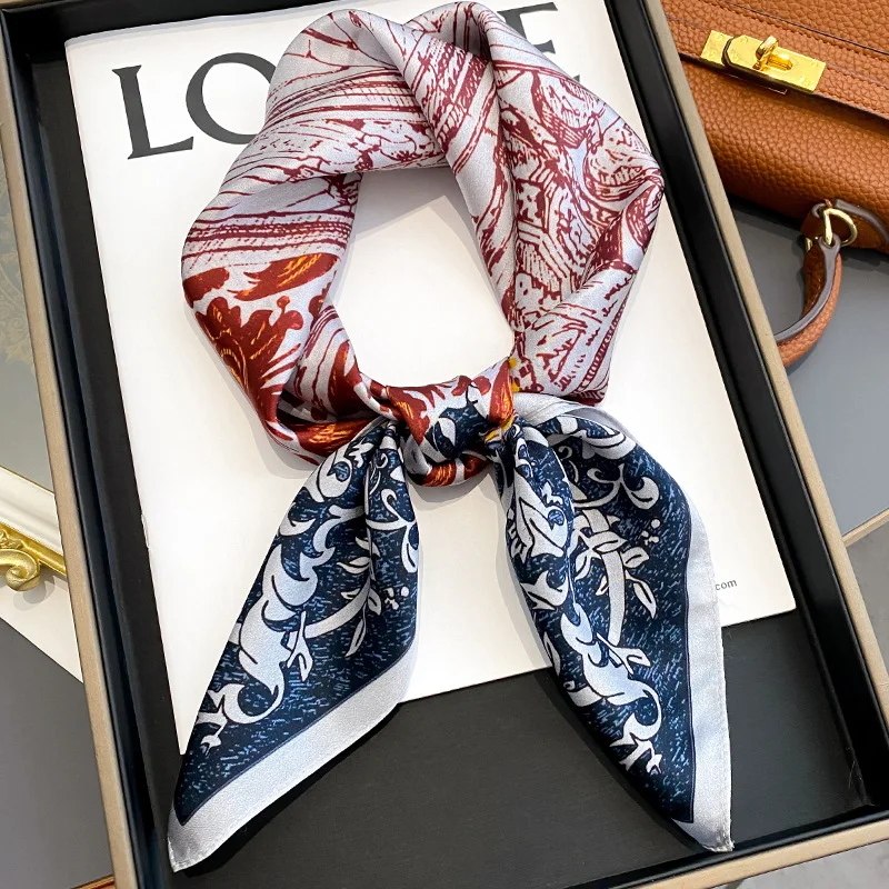 

2022 Spring New Retro Art Painting 70cm Square Scarf Women's Fashion Mulberry Silk Neck