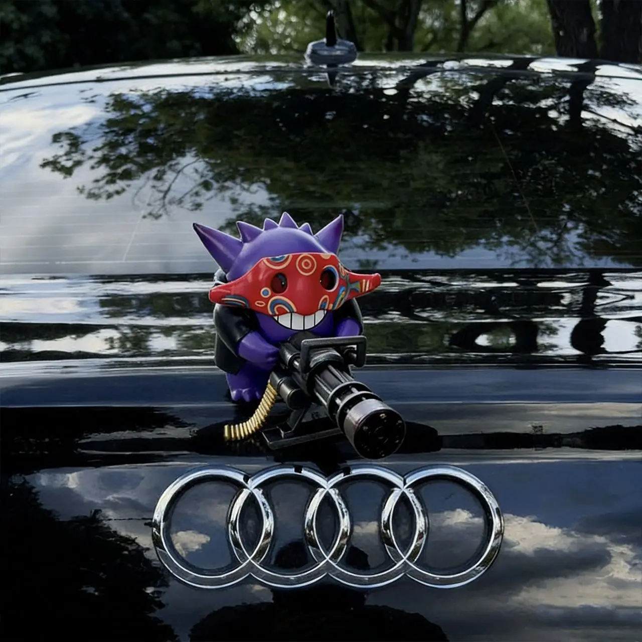 Ornamento per Auto Pokemon Gengar Minigun, Statuetta Anime Gengar Mascherato, Decorazione per Cruscotto e Console Centrale Auto, Regalo - immagine 5