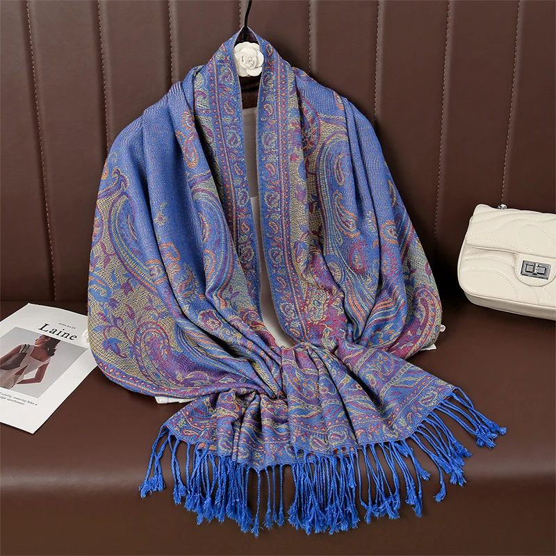 Foulard En Soie Bleu Peint à La Main / Châle En Soie De Luxe / Foulard