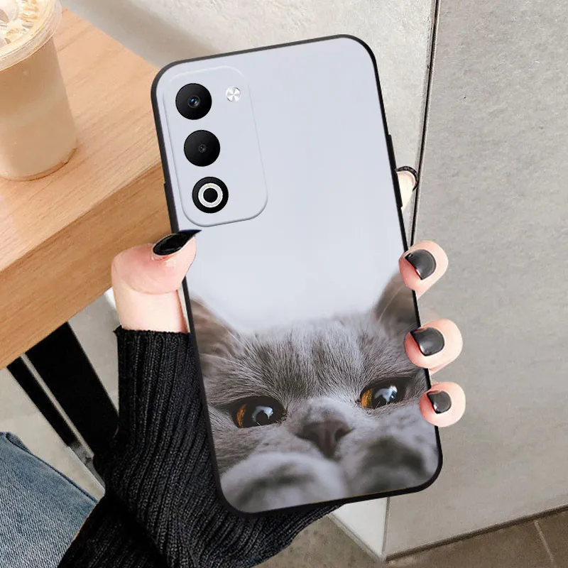 Luxury Fashion Shockproof Silicone Soft Phone Case with Protective Shell