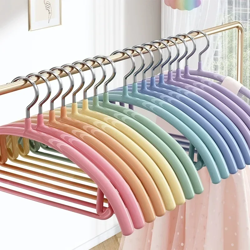 

Dip Molded Semi Circular Non Marking Clothes Rack for Household Hanging Clothes, Non Marking, Anti Slip, Non Bulging, Wide Shoul