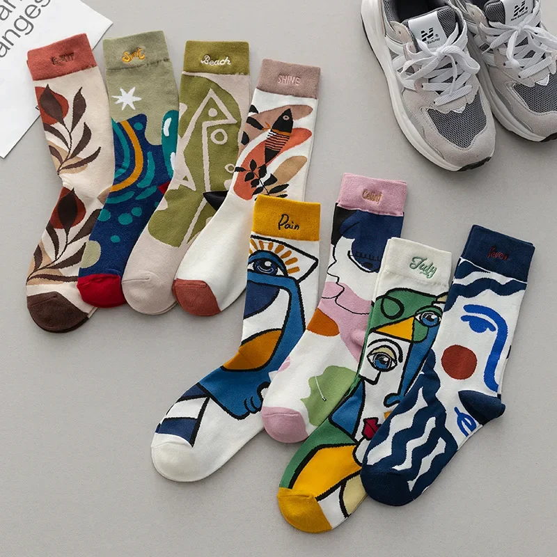 

Personalized Trendy Socks Fashion Instagram Trendy Graffiti Sports Couple Socks Mid Length Letter Embroidered