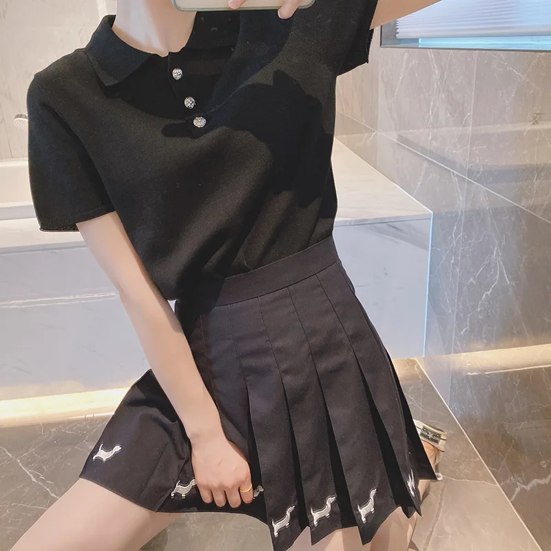 camiseta-de-manga-corta-estilo-coreano-para-mujer-top-corto-ajustado-con-cuello-cruzado-ch-crow-2023