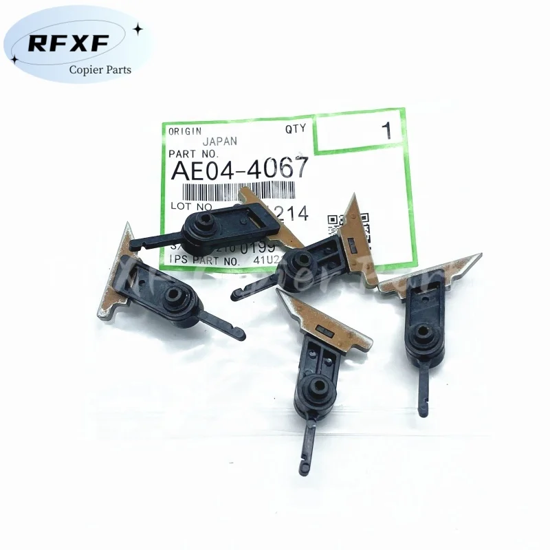 

AE044067 высокий разделительный коготь для Ricoh MP 1100 1350 9000 907 1356 1106 1357 1107 верхний фьюзер, детали для копировального аппарата