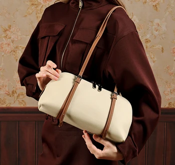 Luxury Cowhide Underarm Shoulder Bag 1