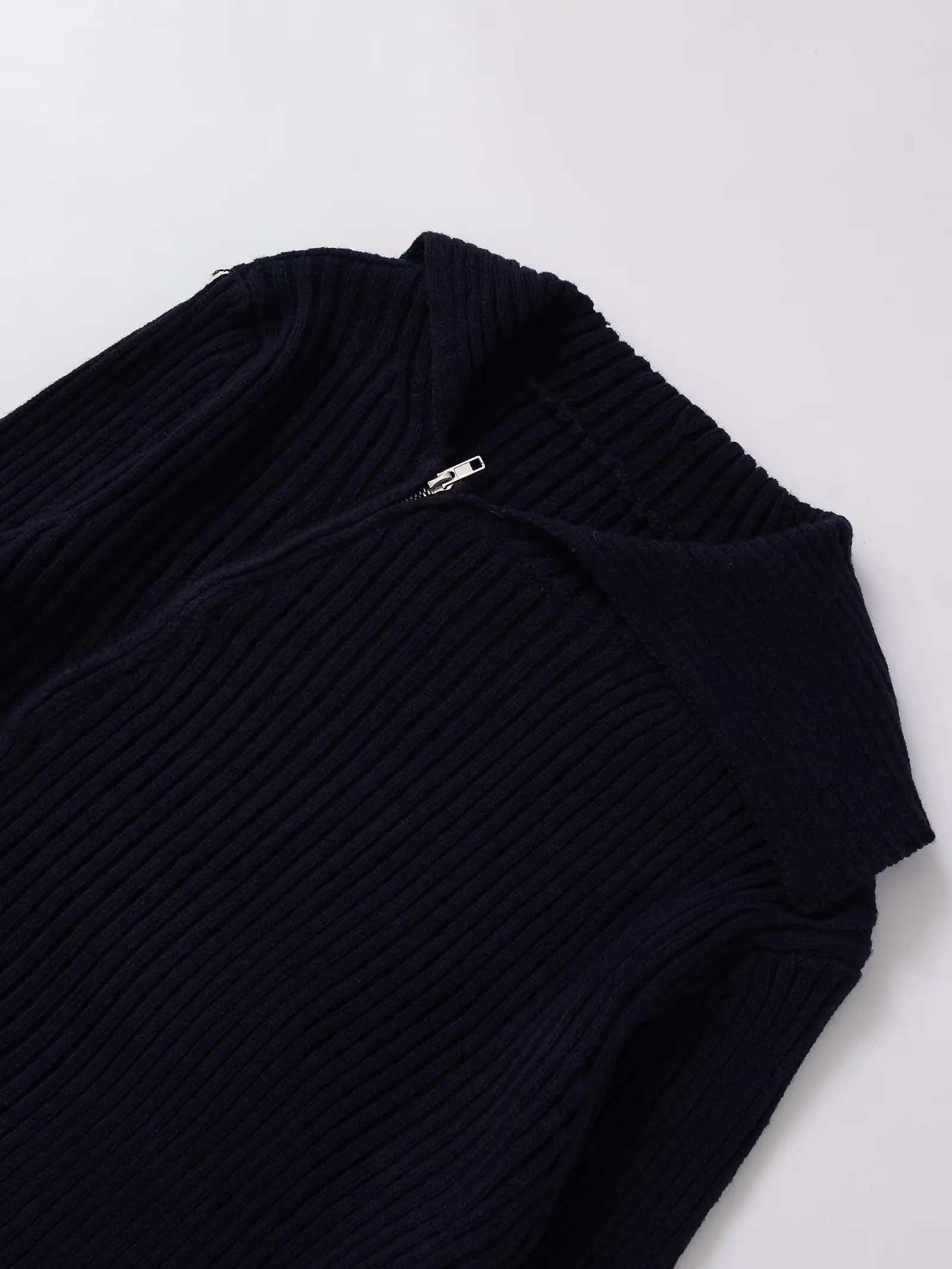 Women Knitted Coat Autumn Fashion Long Sleeve Zipper Knitted Short Jacket Female Elegant Casual New Turn-Down Collar Outerwears